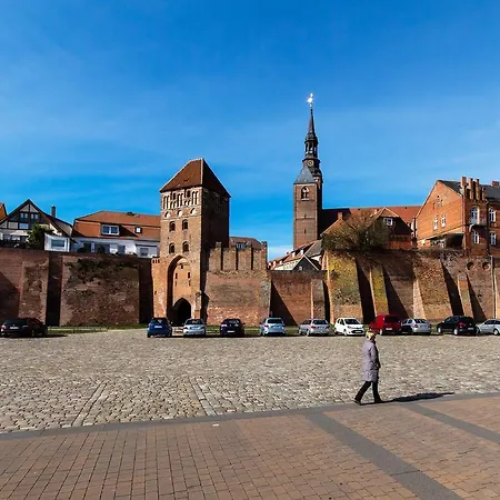 Ferienwohnung Am Rathaus & Maison d'hôtes *